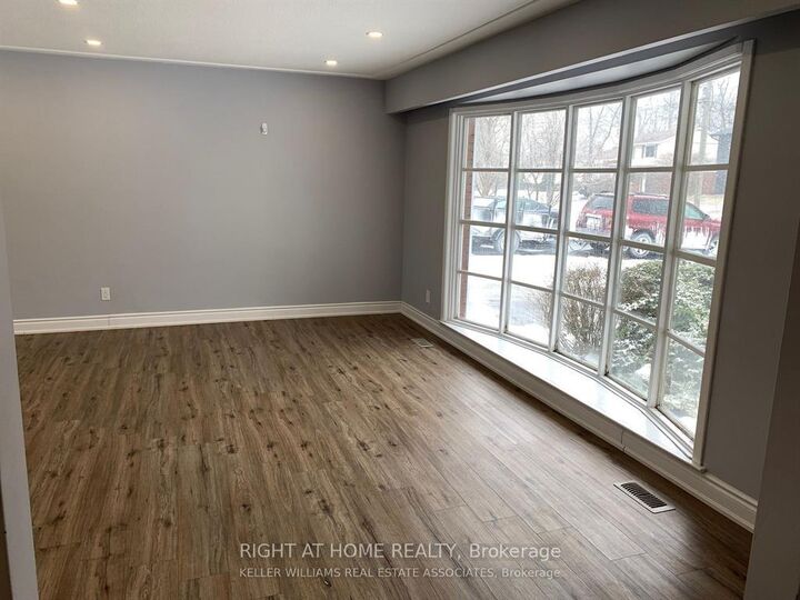 Property Photo:  464 Sandlewood Road  ON L6L 3S4 