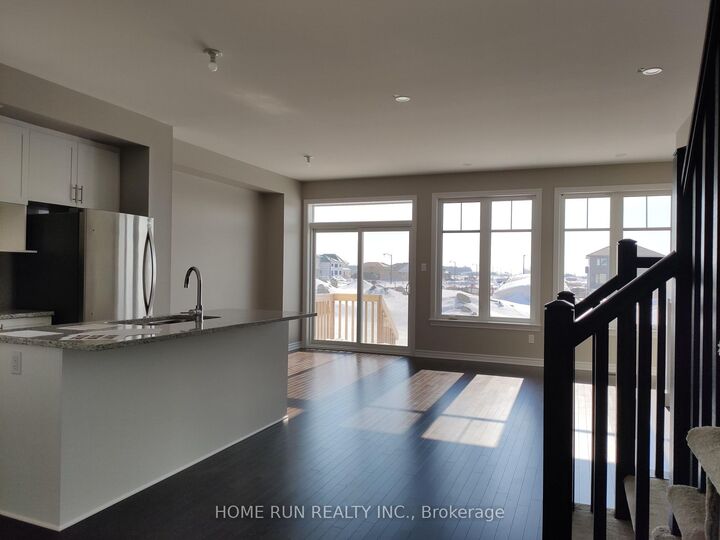 Property Photo:  818 Clapham Terrace  ON K2S 2N8 
