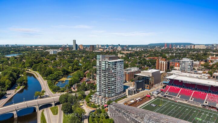 Property Photo: 1035 Bank Street 110 ON K1S 5K3