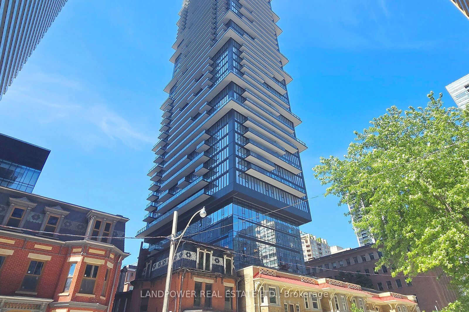 Property Photo: 634 Church Street 3605 ON M4Y 0G9