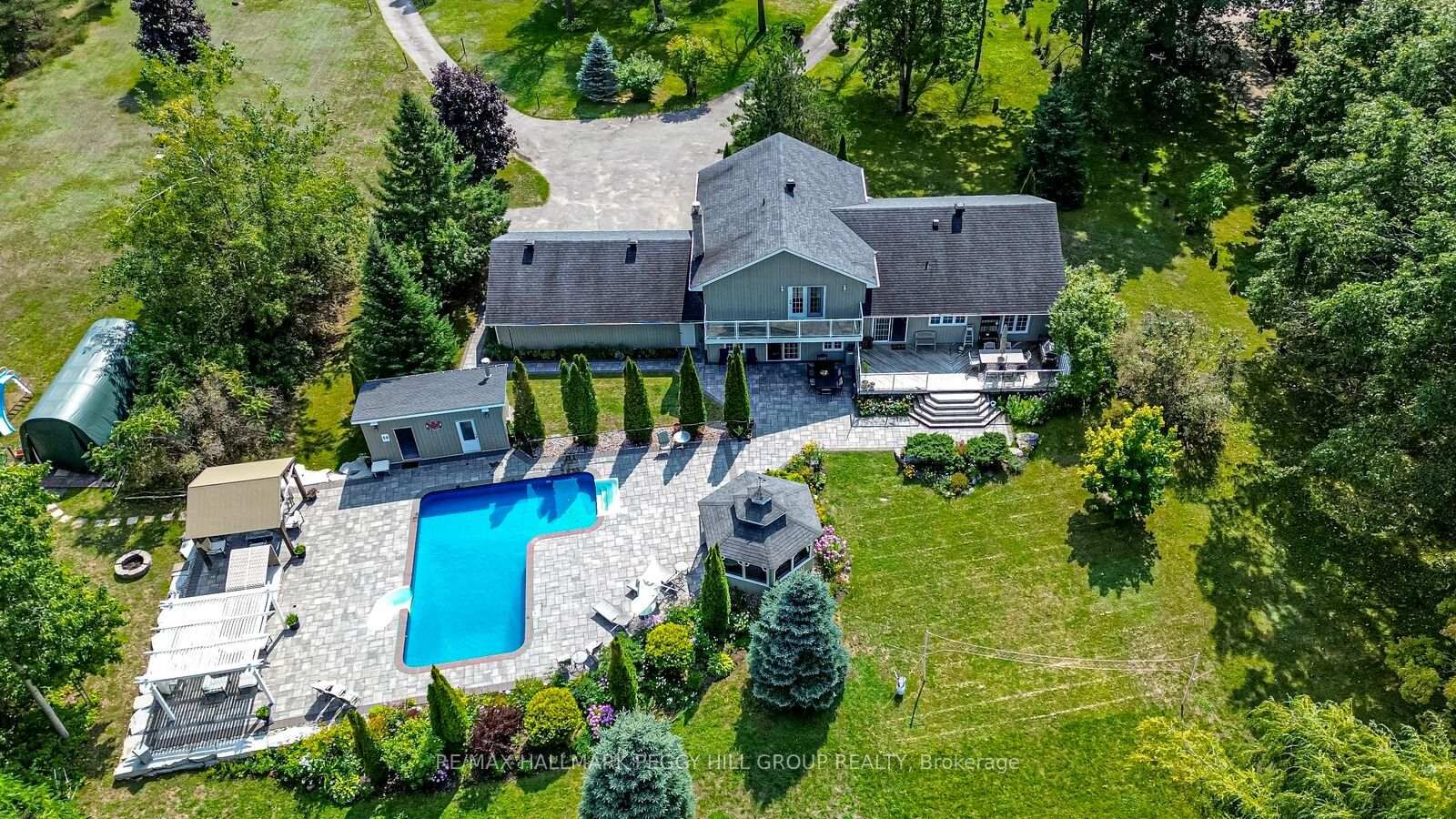 Property Photo:  2 Mills Circle  ON L9X 0J7 