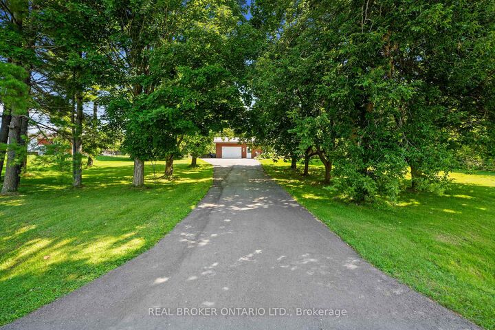 Property Photo:  33 Cadillac Boulevard  ON K0L 2W0 