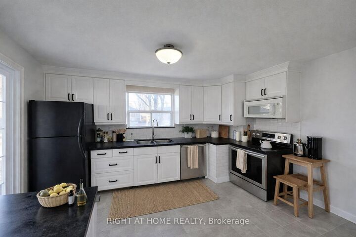 Property Photo: 70 Bunnell Crescent ON M3M 2C1