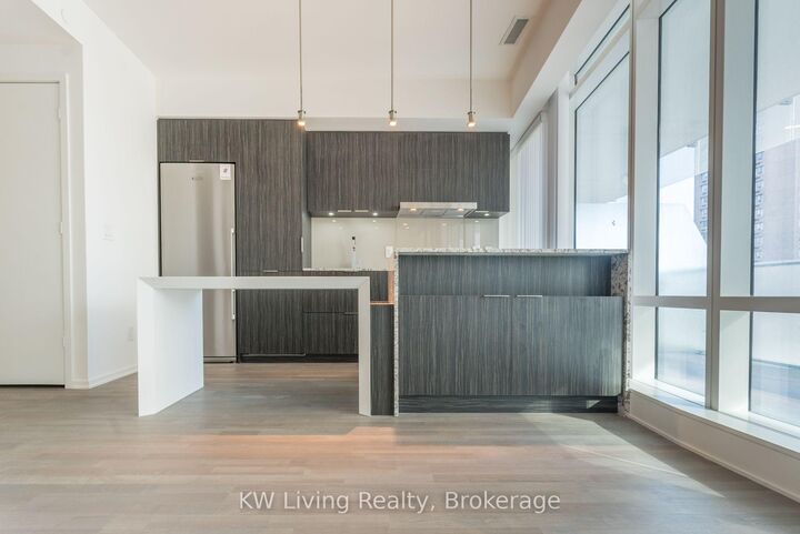 Property Photo:  1 Bloor Street E 1202  ON M4W 0A8 