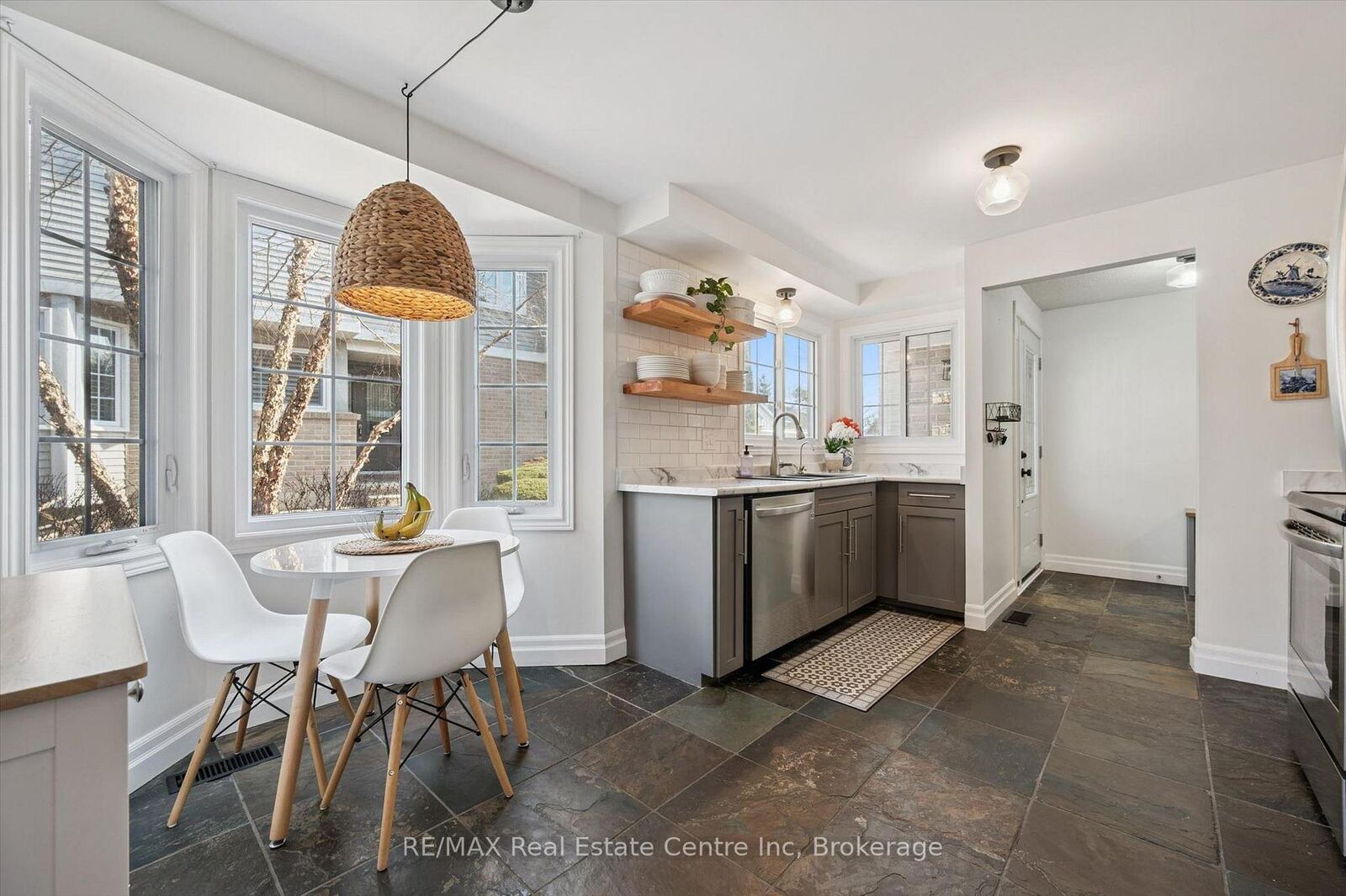 Property Photo: 106 Woodlawn Road E 3 ON N1E 1B7