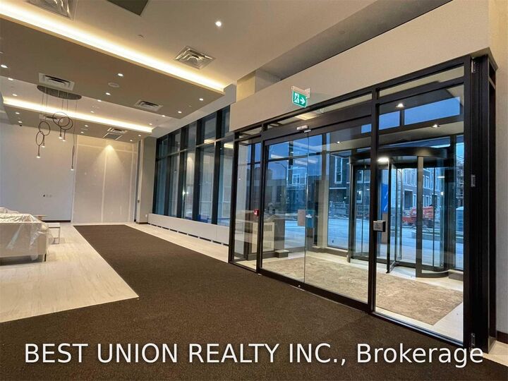 Property Photo:  10 Honeycrisp Crescent 310  ON L4K 0M7 
