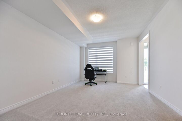 Property Photo:  113 Mumbai Drive  ON L3S 0G3 