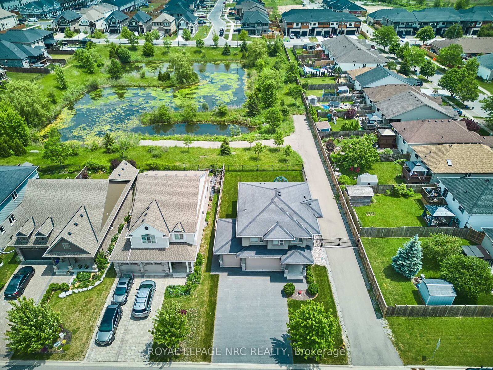 Property Photo:  80 Days Avenue  ON L2V 0E6 