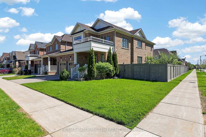 Property Photo:  43 Walls Crescent  ON L0G 1W0 