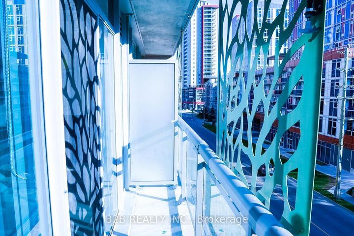 Property Photo:  250 Albert Street 315  ON N2L 0H5 