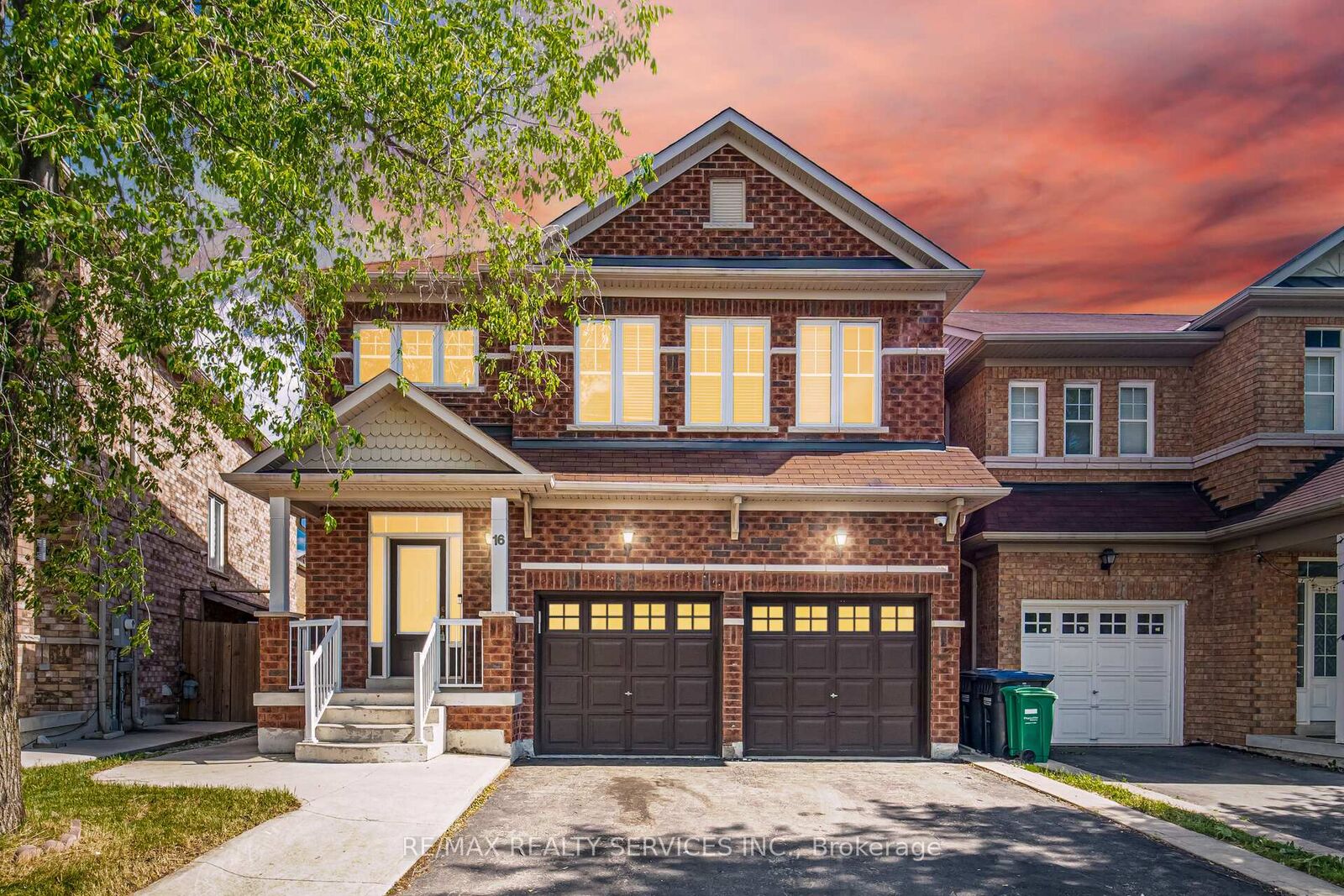 Property Photo:  16 Lagrotto Road  ON L6V 4S7 