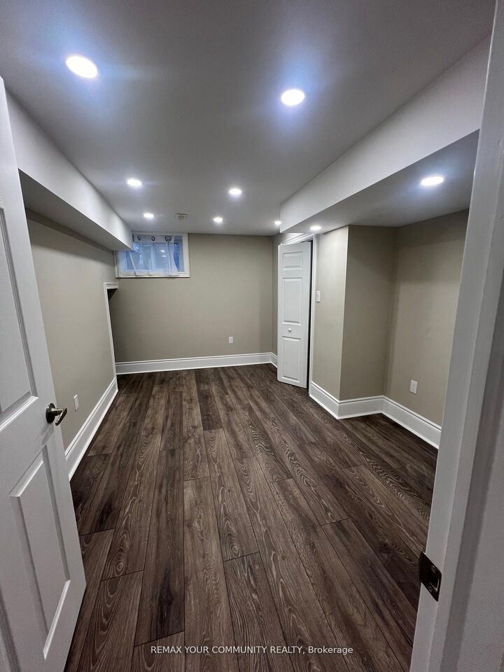 Property Photo: 23 Irwin Avenue ON L4G 3G1