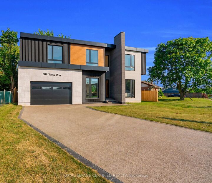 Property Photo: 1374 Tansley Drive ON L6L 2N4