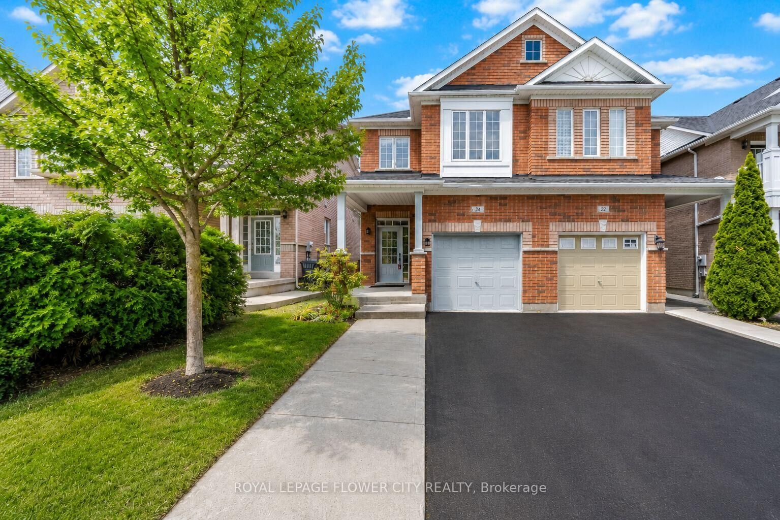Property Photo:  24 Martree Crescent  ON L6V 4R3 