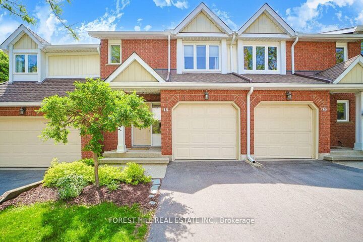Photo de la propriété:  523 Beechwood Drive 15  ON N2T 2G7 