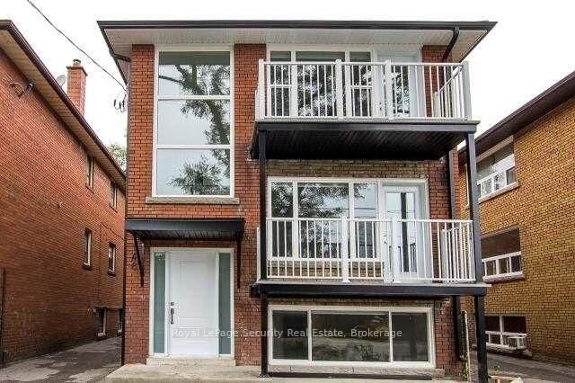 Property Photo:  148 Portland Street 3  ON M8Y 1B2 