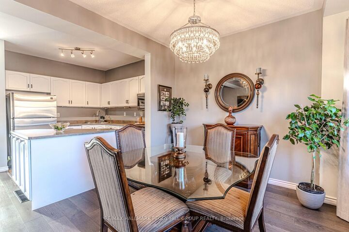 Property Photo:  17 Bruce Crescent  ON L4N 8T8 