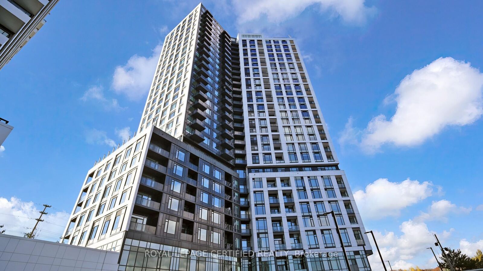 Property Photo:  2495 Eglinton Avenue W 205  ON L5M 2V8 