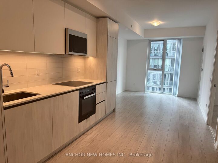 Property Photo:  400 King Street W 2019  ON M5V 1K2 