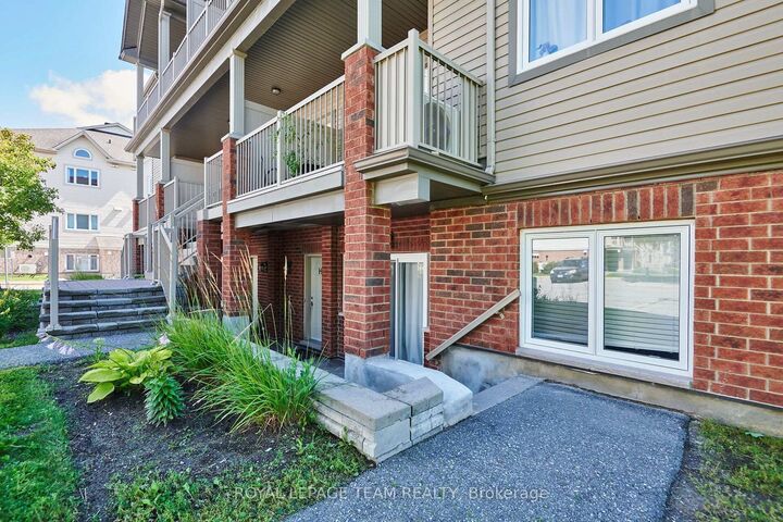 Property Photo: 105 Fraser Fields Way H ON K2J 5V1