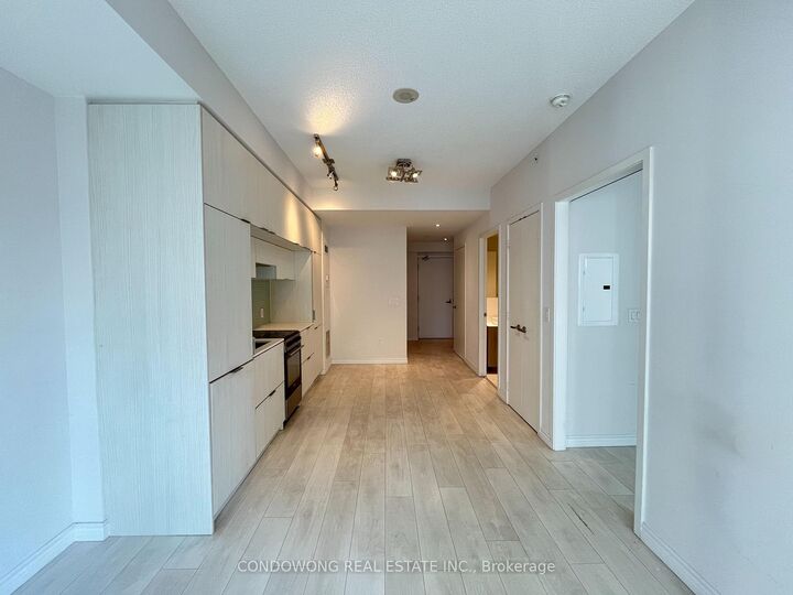 Property Photo:  159 Dundas Street E 1303  ON M5B 0A9 