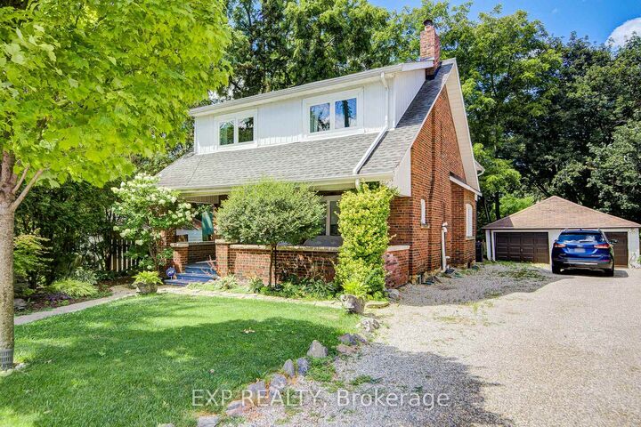 Property Photo: 10 King Street Crescent ON M9N 1K6