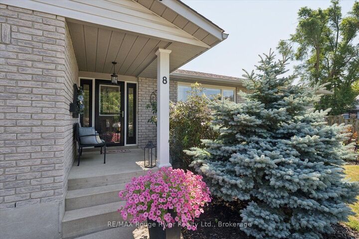 Property Photo:  8 St. James Street  ON K9V 1L8 