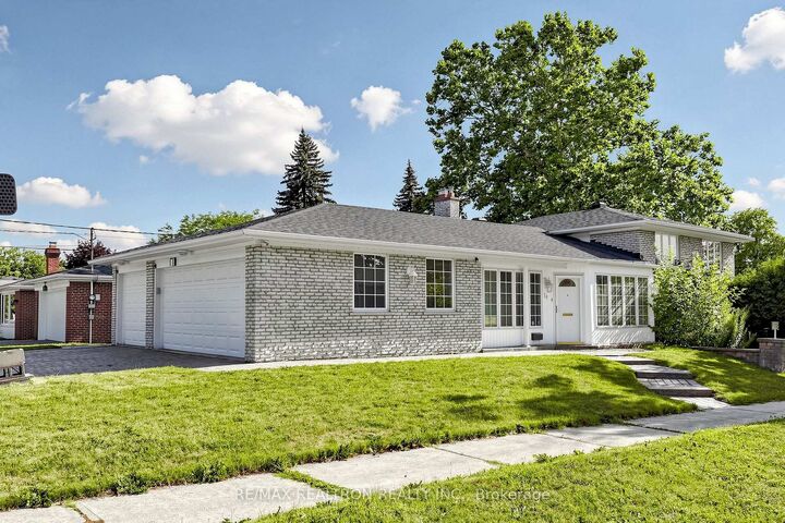 Property Photo: 18 Olsen Drive ON M3A 3J2