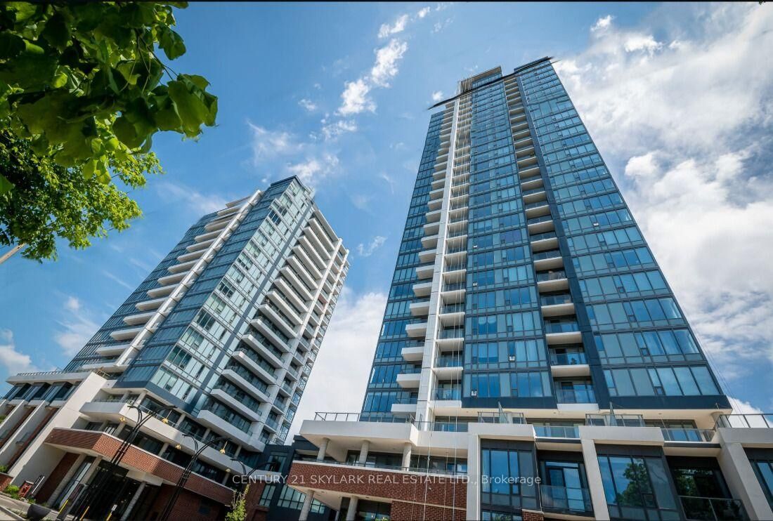 Property Photo:  15 Wellington Street S 902  ON N2G 0E4 