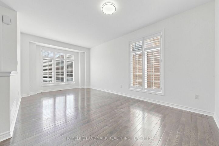 Property Photo: 4 Merton Street ON L4E 2Z2