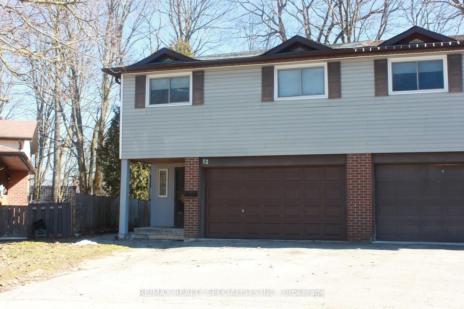 Property Photo:  12 Woodgrove Court Lower  ON L4M 5B6 