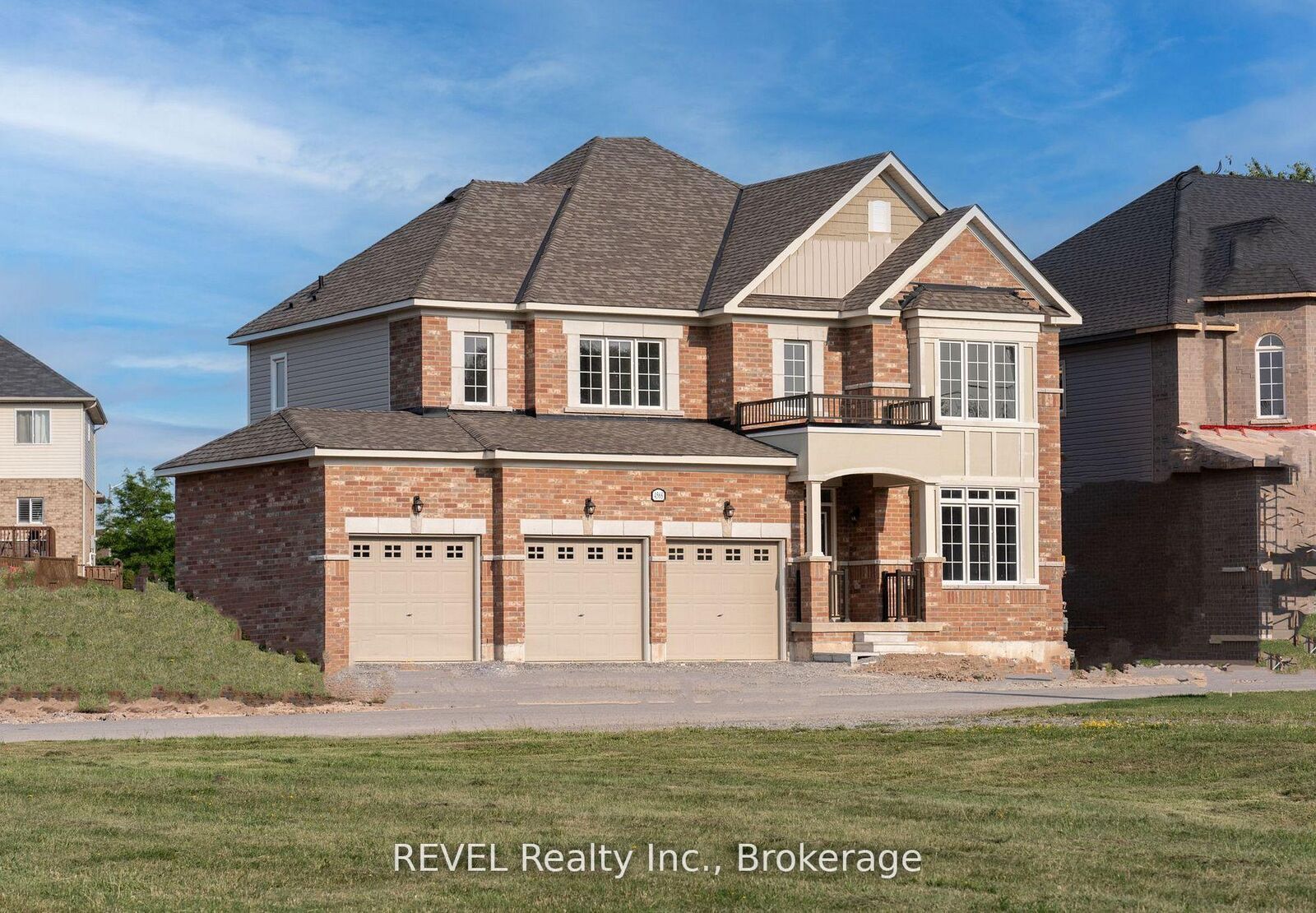 Property Photo:  4568 Lyons Parkway  ON L2E 6S6 