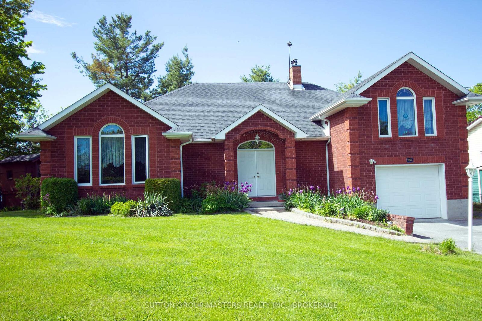 Property Photo: 4907 Alex McLean Lane N ON K0H 1H0