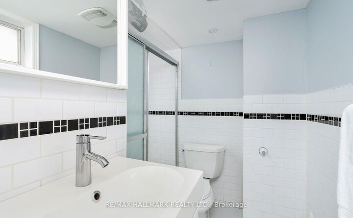 Property Photo:  46 Miranda Avenue Bsmt  ON M6E 4G4 
