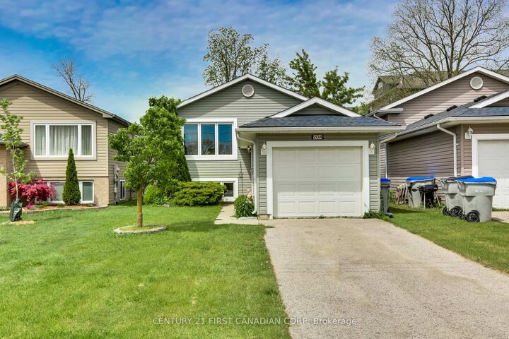 Property Photo:  204 Ewart Street  ON N7G 4G6 