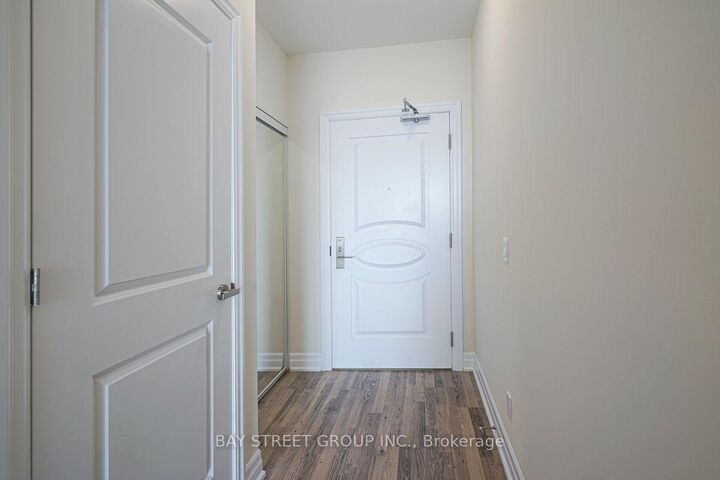 Property Photo: 9085 Jane Street 1107 ON L4K 0K8