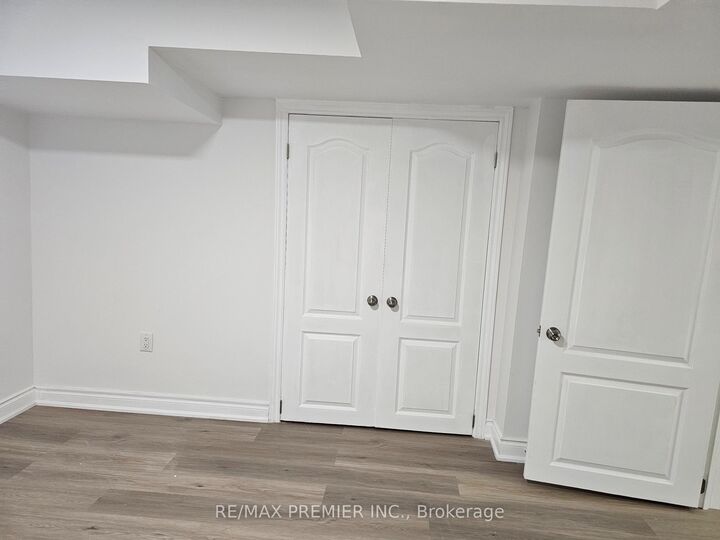 Property Photo: 16 Vineyard Court B - Basement ON L4L 5M3