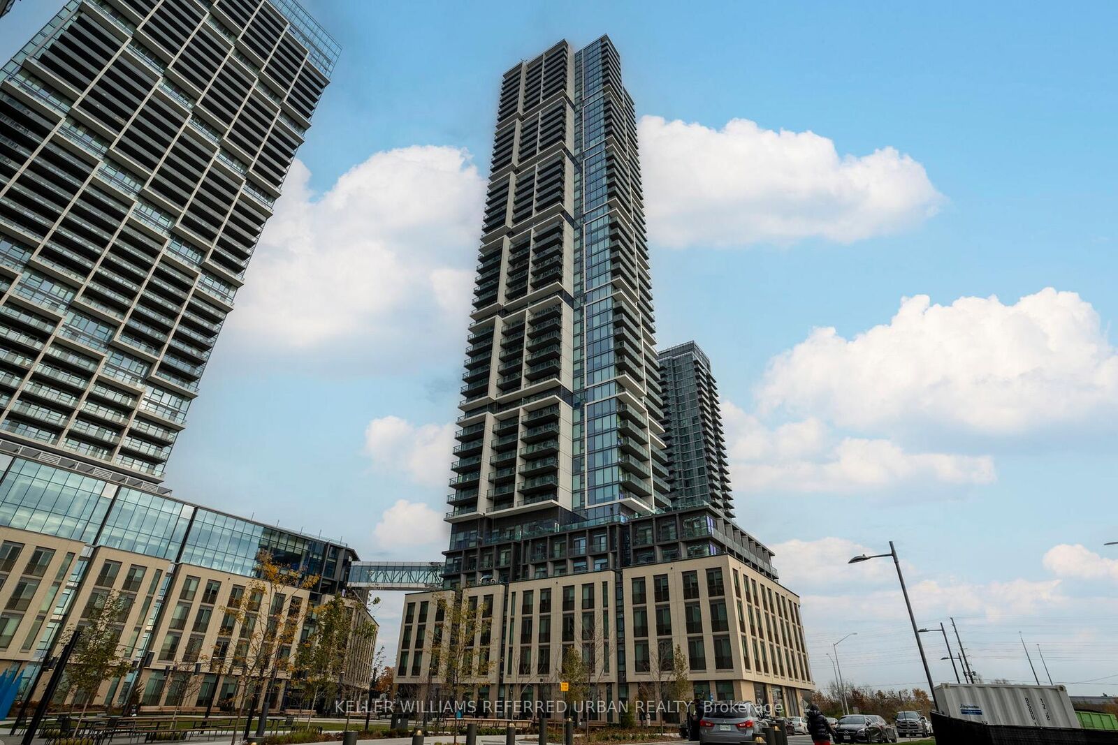 Property Photo:  7890 Jane Street 2910  ON L4K 0K9 