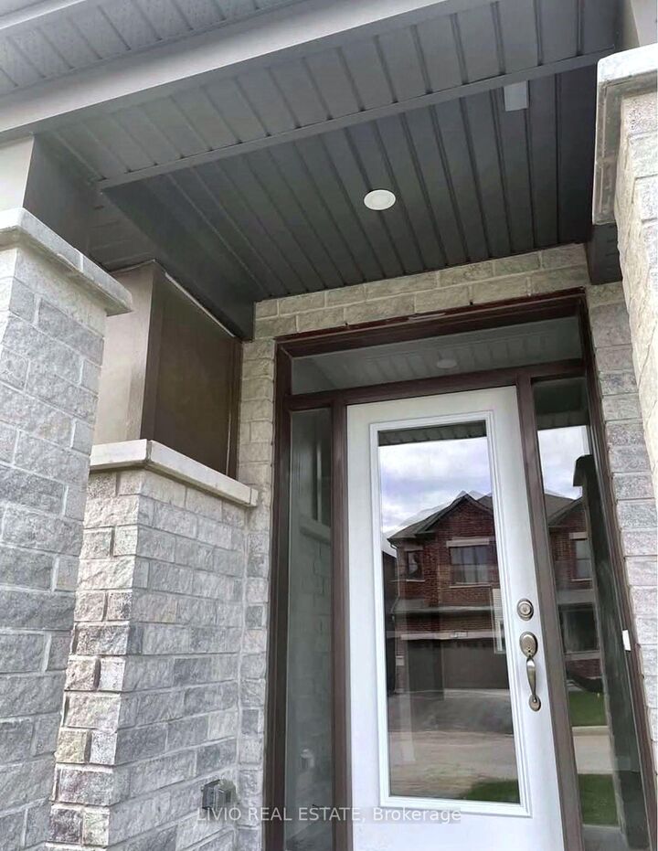 Property Photo:  1007 Showman Street  ON K0A 2Z0 