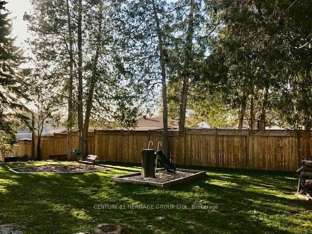 Property Photo: 324 Adeline Drive ON L4P 3C2