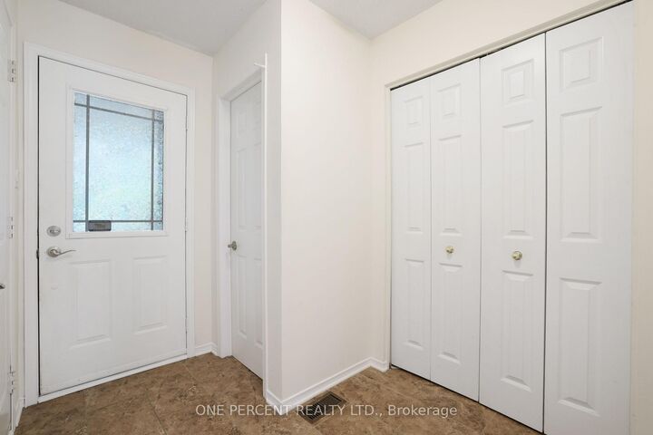 Property Photo: 9 Harrington Court ON K2K 2S7