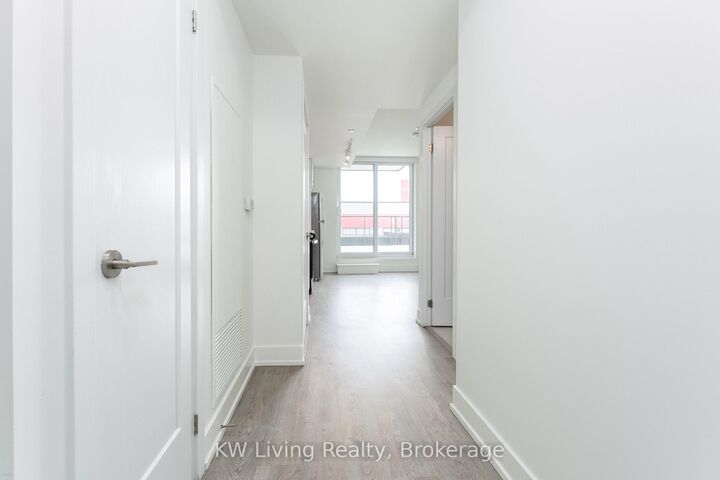 Property Photo: 2550 Simcoe Street N 207 ON L1L 0R5
