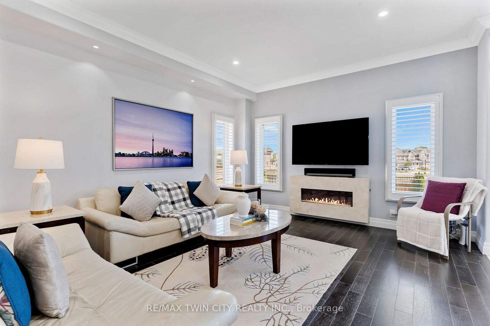 Property Photo: 59 Netherwood Road ON N2P 0E4