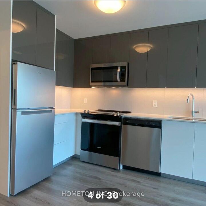 Property Photo:  60 Frederick Street 1603  ON N2H 0C7 