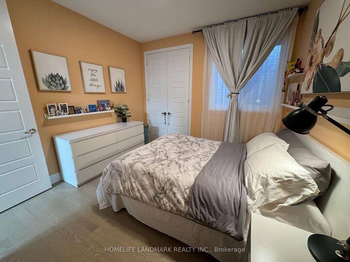Property Photo: 1187 Onyx Trail ON L6H 8A6