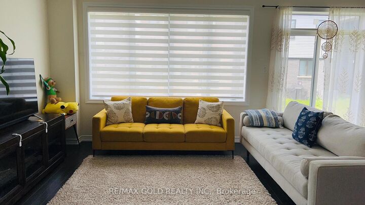 Property Photo:  28 Amos Avenue  ON N3T 0V4 