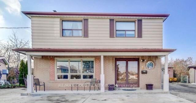 Property Photo:  6 Monaco Court  ON M3N 1R8 