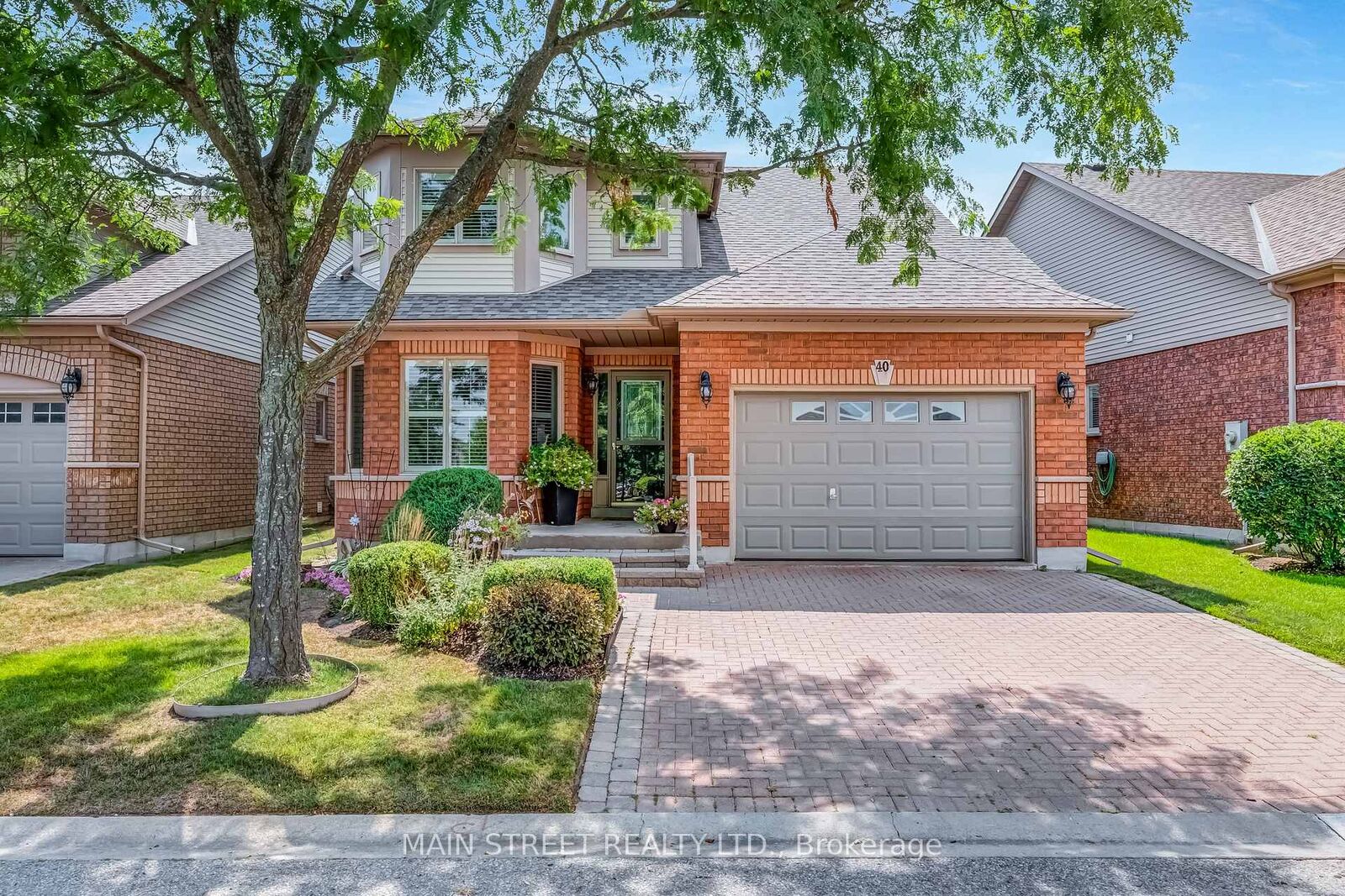 Property Photo: 40 Via Amici N/A ON L9R 2B4