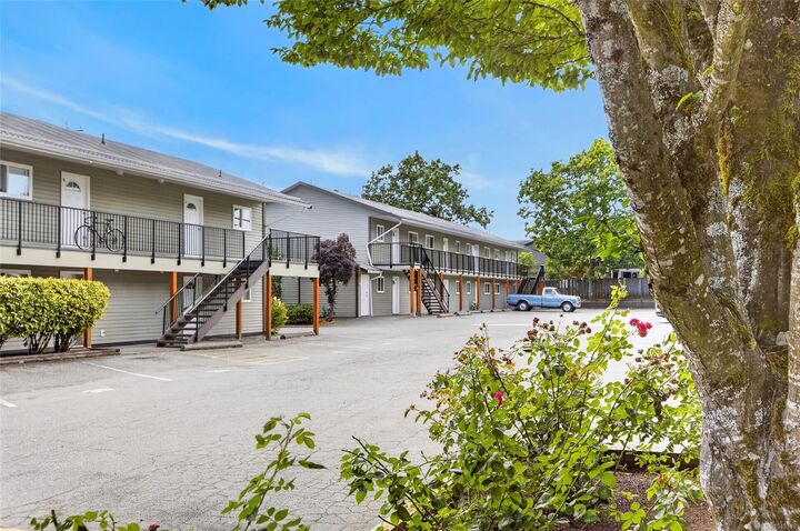 Property Photo:  375 21st St #11  BC V9N 2B6 