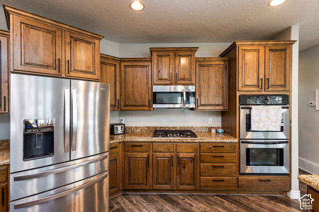 Property Photo: 1685 W Prairie Hill Dr UT 84065